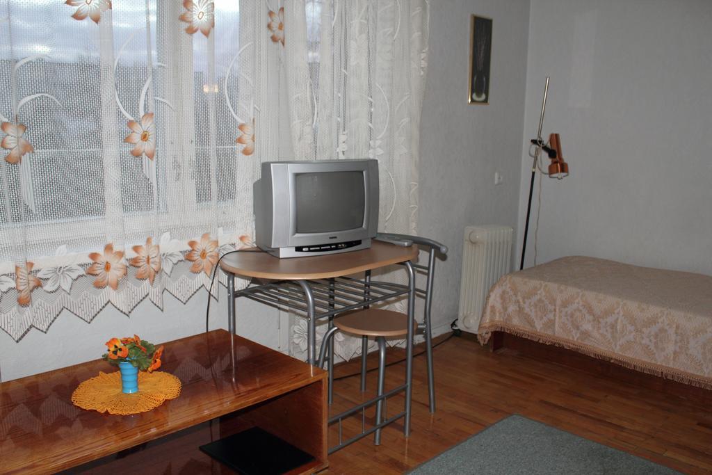 Hotell Paeaesuke Jõhvi Rom bilde