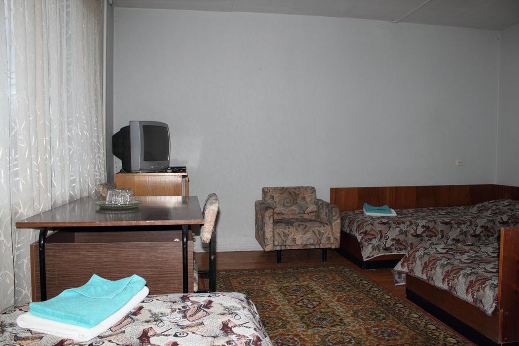 Hotell Paeaesuke Jõhvi Rom bilde