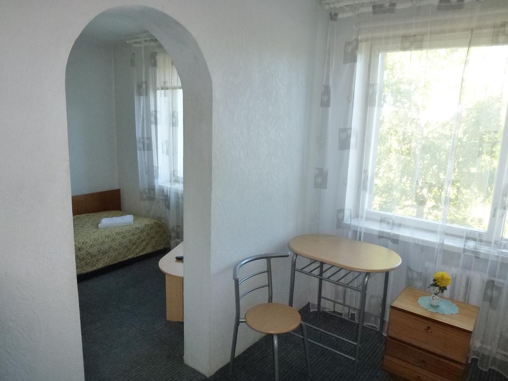 Hotell Paeaesuke Jõhvi Rom bilde