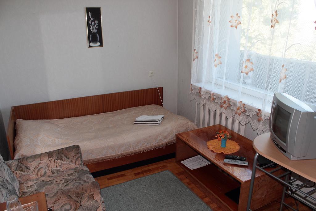 Hotell Paeaesuke Jõhvi Rom bilde